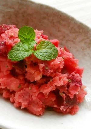 レンジで!真っ赤なビーツのポテトサラダ-レシピのメイン写真