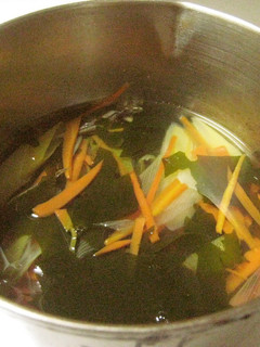 煮干しの出汁でお味噌汁2日分-レシピのメイン写真