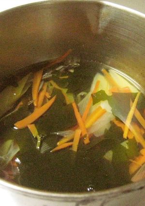 煮干しの出汁でお味噌汁2日分-レシピのメイン写真