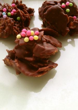 シリコン容器で作る!簡単フレークチョコ♪-レシピのメイン写真