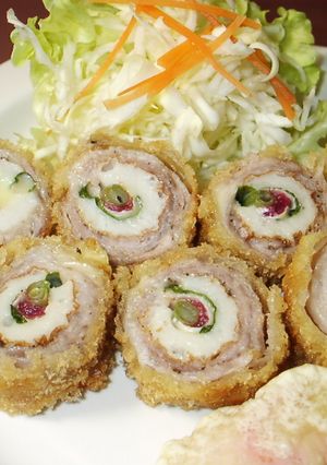 ちくわロール豚カツ☆梅しそチーズ-レシピのメイン写真