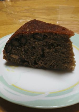 簡単ＨＭと黒豆煮汁で炊飯器ケーキ-レシピのメイン写真