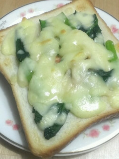 余った小松菜の煮浸しトースト!-レシピのメイン写真
