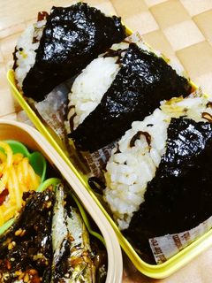 簡単昆布とオカカのおにぎり♪-レシピのメイン写真
