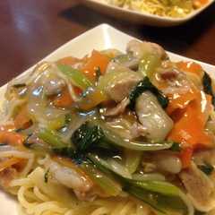 รูปของ 塩焼きそばを使って、長崎皿うどん風☆