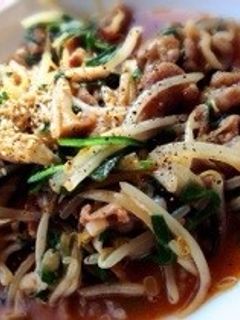 ご飯がすすむ〜♡ピリ辛ニラ豚もやし炒め-レシピのメイン写真