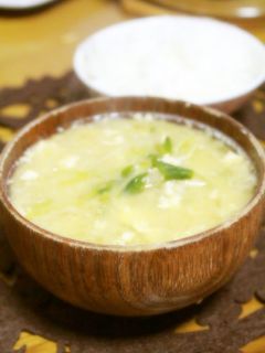 野菜苦手な娘も食べる♡豆苗と卵の味噌汁-レシピのメイン写真