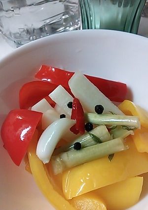 ワインに合う・残り野菜で減塩ピクルス-レシピのメイン写真