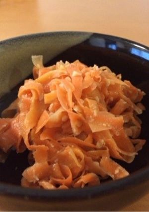 ニンジンの胡桃味噌和え-レシピのメイン写真