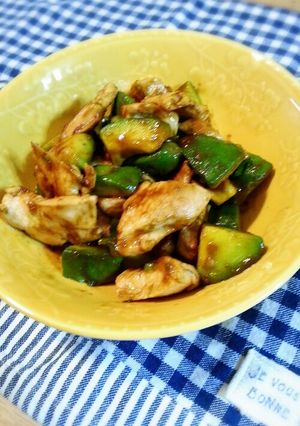 鶏肉とアボカドのわさび醤油炒め-レシピのメイン写真