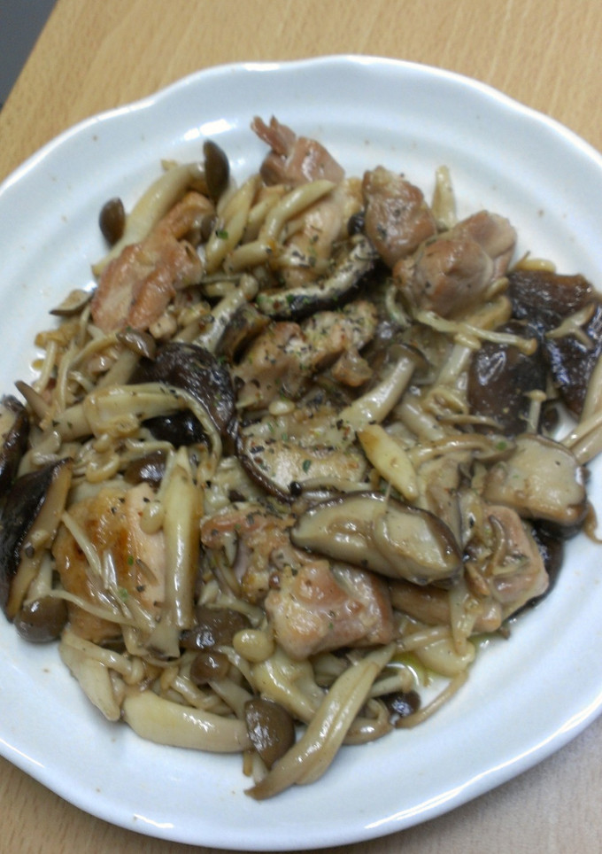 キノコ類と鶏の簡単ソテー-レシピのメイン写真