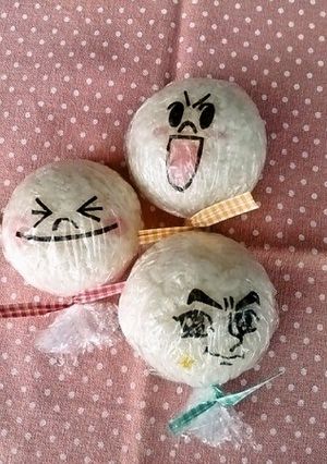 ライン　ムーンのラップ巻きおにぎり-レシピのメイン写真
