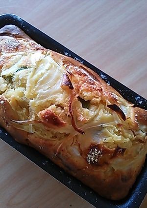 ワイン・ビールに合う、おつまみケークサレ-レシピのメイン写真