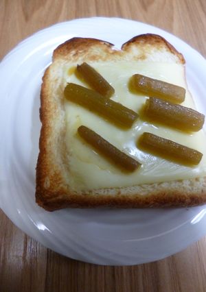 チーズとふきのトースト-レシピのメイン写真