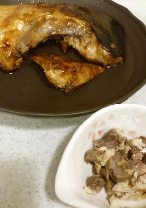 離乳食完了期～＊親子でぶりカマの照り焼き-レシピのメイン写真