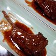 ラムチョップの蒸し焼き~赤ワインソース~