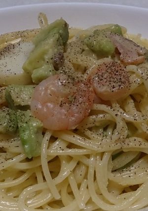 簡単☆アボカドとシーフードのクリームパスタ-レシピのメイン写真