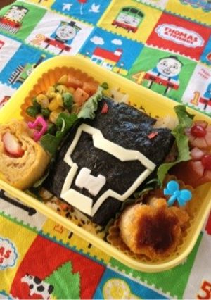 キョウリュウジャー☆ブラックキャラ弁-レシピのメイン写真