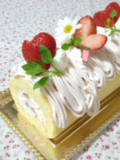 苺のモンブランロール-レシピのメイン写真
