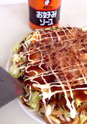 フライパンで広島風お好み焼き☆肉玉うどん-レシピのメイン写真