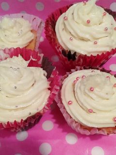 甘さ控えめチーズクリームのカップケーキ-レシピのメイン写真