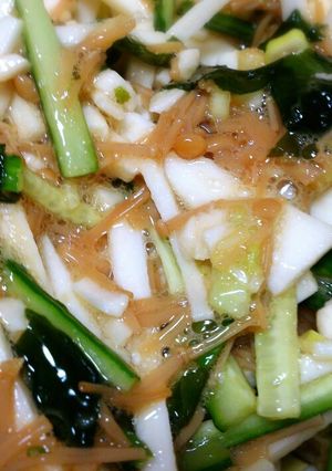 ヘルシー♪山芋なめ茸サラダ-レシピのメイン写真