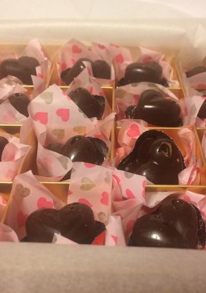 バレンタイン♥クランベリーソースチョコ-レシピのメイン写真