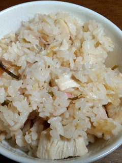 鶏肉とちりめんじゃこの梅味の炊き込み御飯-レシピのメイン写真
