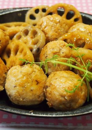 タバスコでピリ辛つくねとレンコン炒め-レシピのメイン写真