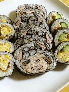 節分にお勧め 子供が喜ぶ鬼の恵方巻き-レシピのメイン写真