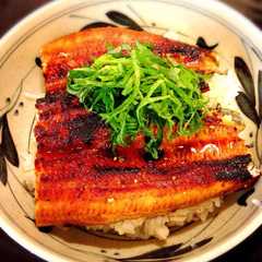 รูปของ 冷凍うなぎでも美味しくうな丼！