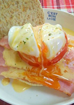 電子レンジで エッグベネディクト-レシピのメイン写真