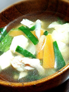 たっぷり野菜のけんちん汁ニンニク風味-レシピのメイン写真