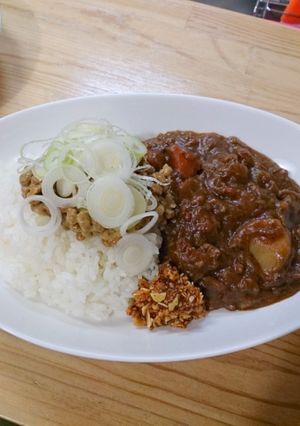カレーライス♡食べるラー油ネギ♡納豆乗せ-レシピのメイン写真