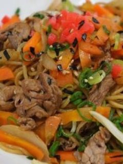 北海道産タマネギ&牛肉でソース焼きそば-レシピのメイン写真
