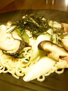 牡蠣としいたけとあまねぎの塩焼きそば-レシピのメイン写真