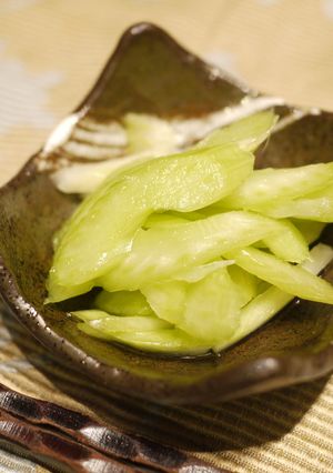 簡単！おいしい！セロリの浅漬け！-レシピのメイン写真