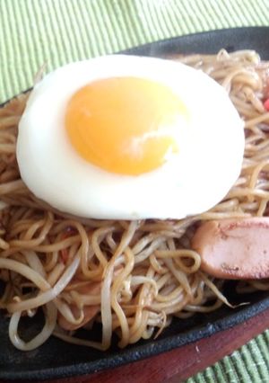 黄身がとろーり♪ひと手間かけた横手焼そば-レシピのメイン写真