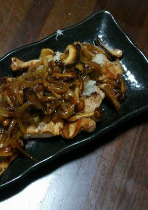 照り焼き風!?鶏もものおろしきのこソース-レシピのメイン写真