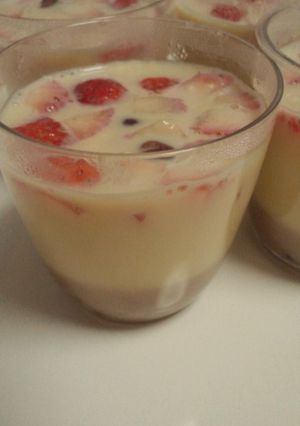 いちご入りあずき豆乳ゼリー-レシピのメイン写真