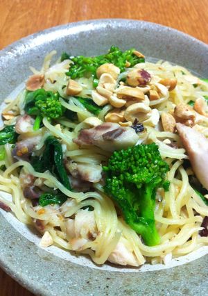 菜の花とアジでアジアン焼きそば-レシピのメイン写真