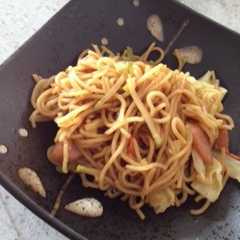 รูปของ ほんのり味噌な焼きそば♡