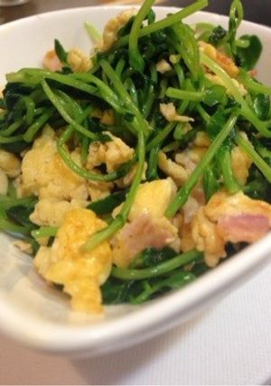豆苗とベーコンでうまうま♡バター炒め-レシピのメイン写真