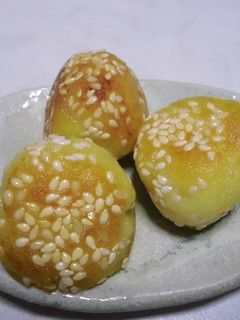 さつまいもの白玉入りごま団子-レシピのメイン写真