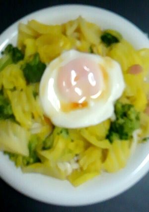 お野菜たっぷり温玉うどん-レシピのメイン写真