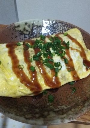 焼きそばを卵で包んでみました-レシピのメイン写真