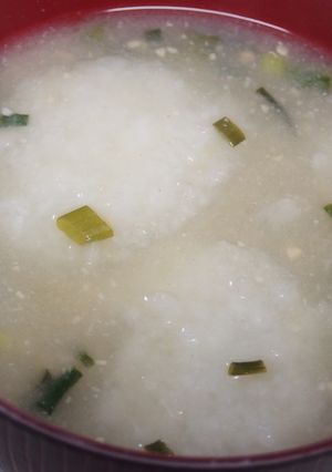 お餅みたいなとろろのお味噌汁-レシピのメイン写真