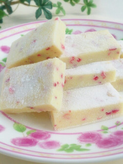 バレンタイン♪♪簡単ホワイト生チョコ-レシピのメイン写真