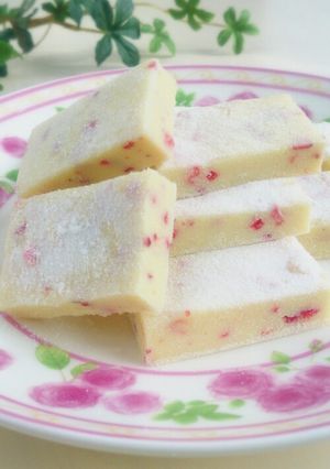 バレンタイン♪♪簡単ホワイト生チョコ-レシピのメイン写真