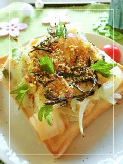 目玉焼き×キムチ×塩昆布のカレートースト-レシピのメイン写真